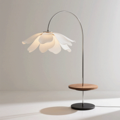 Moderne minimalistische Stehlampe aus Kupfer mit Blütenblättern