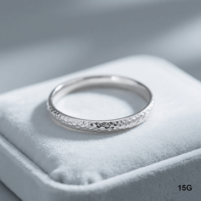 Művészi kialakítású ezüst karperec