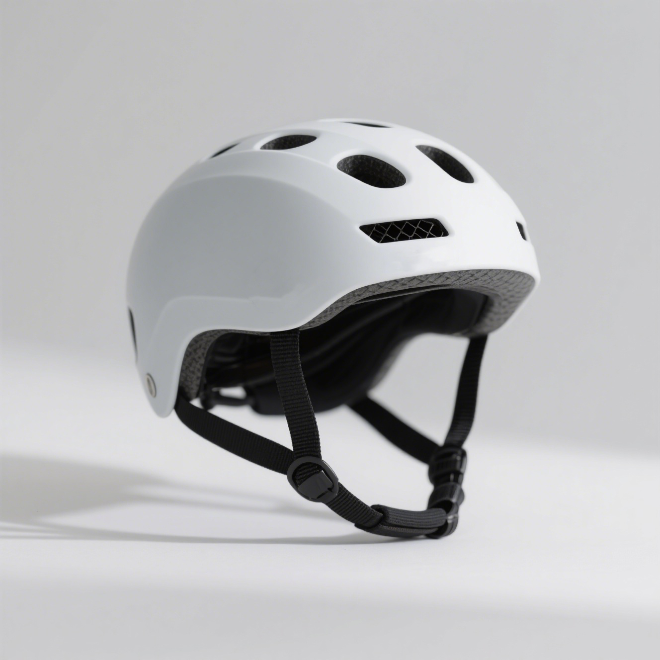 Kask rowerowy z poliwęglanu