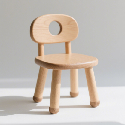 Wygodne krzesło dziecięce z litego drewna