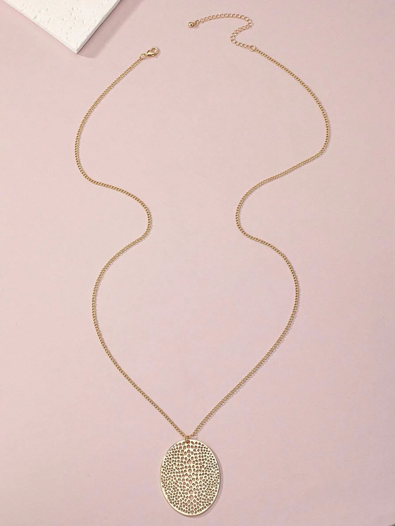 1pc Gold-Tone Alloy Ellipse Pendant Simple Fashionable Elegant Long Necklace
