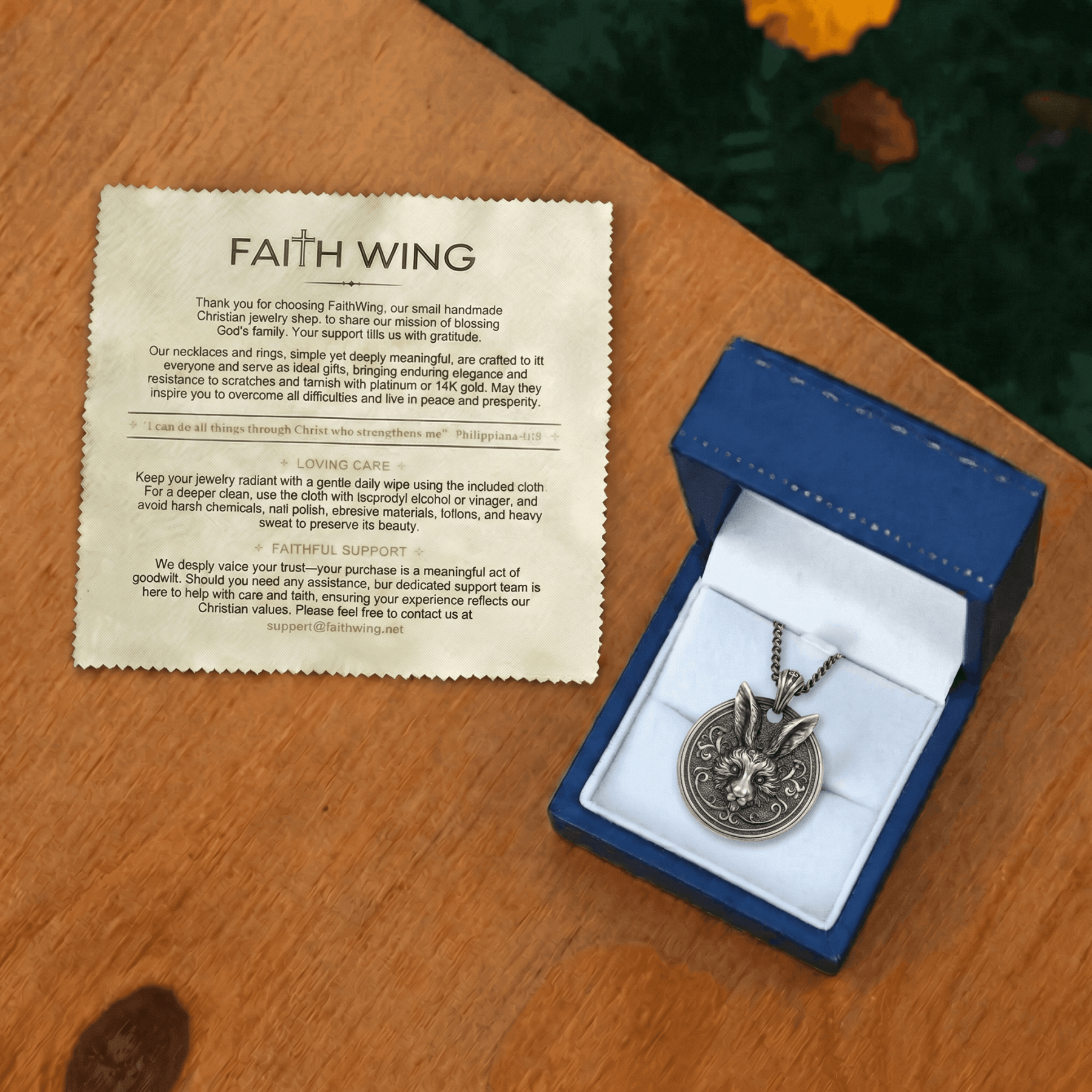 Classical Rabbit Necklace