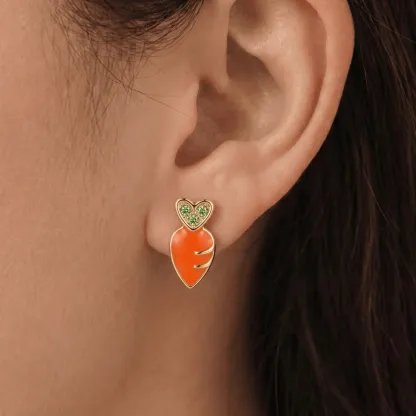 Diamond Carrot Earring