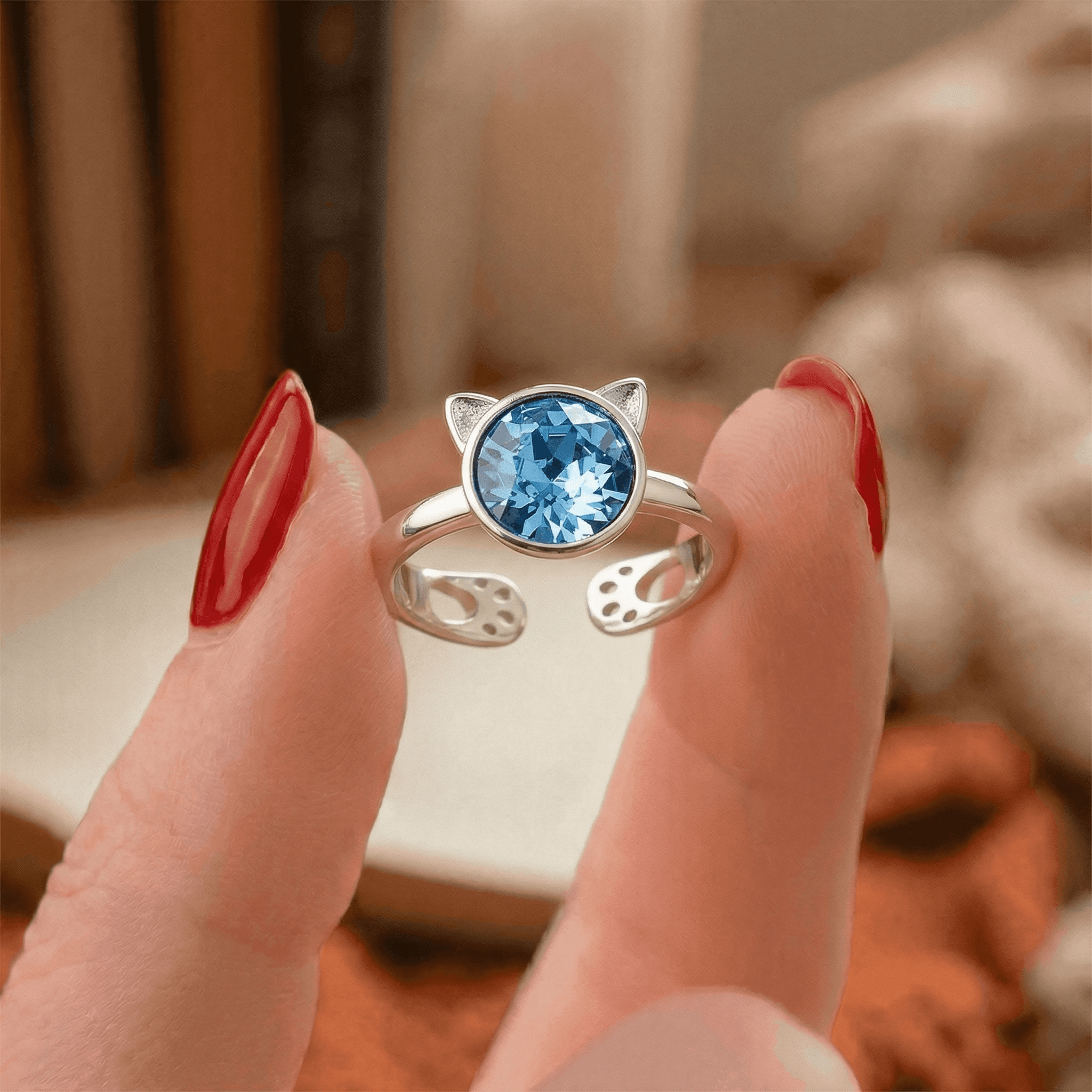 Cat shining eyes ring
