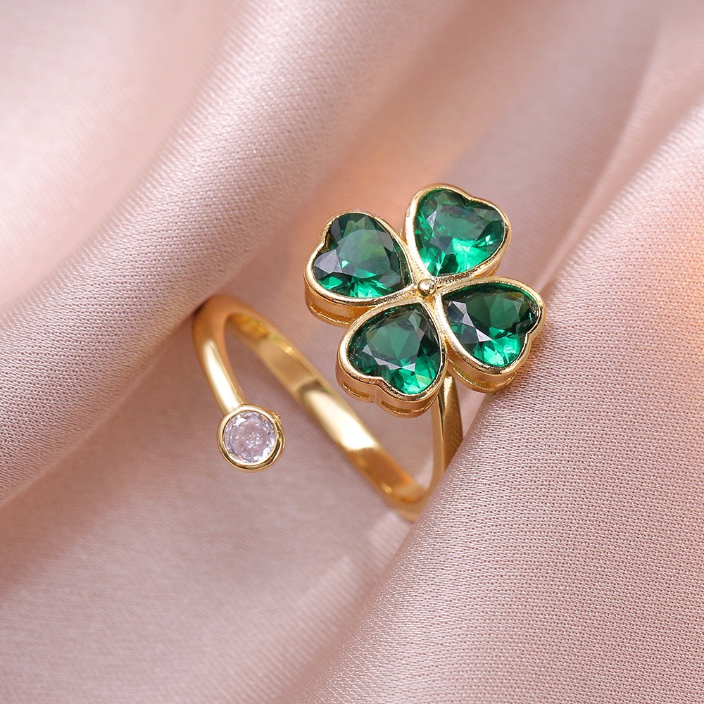Shamrock Ring