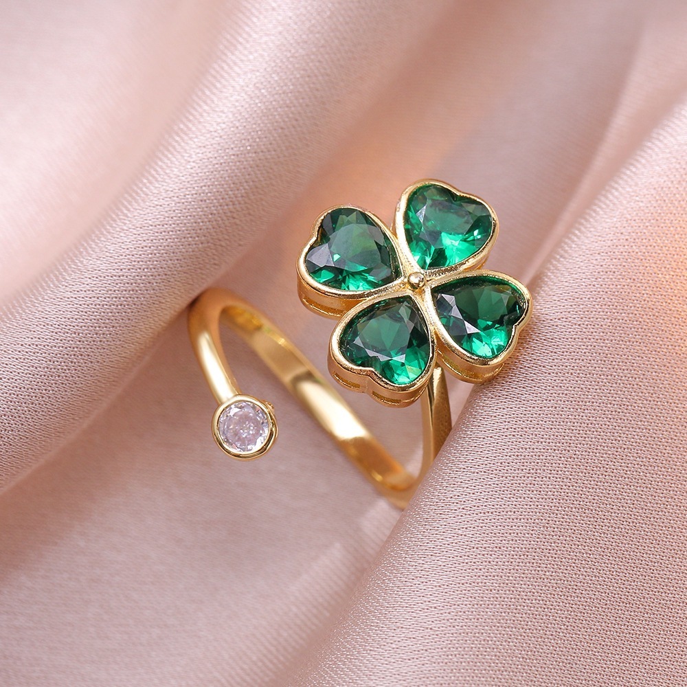 Shamrock Ring