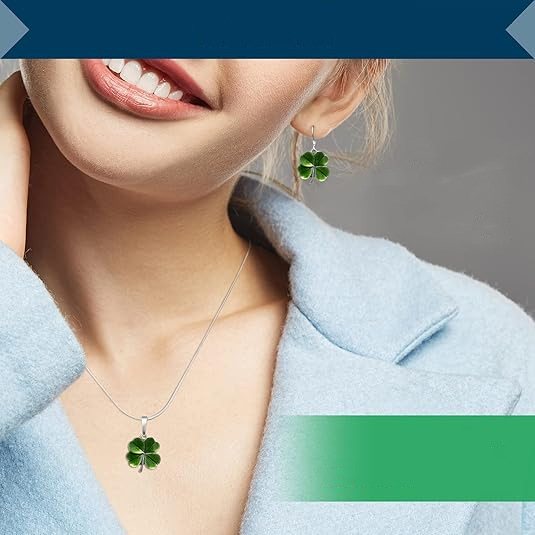 Shine Shamrock Necklace