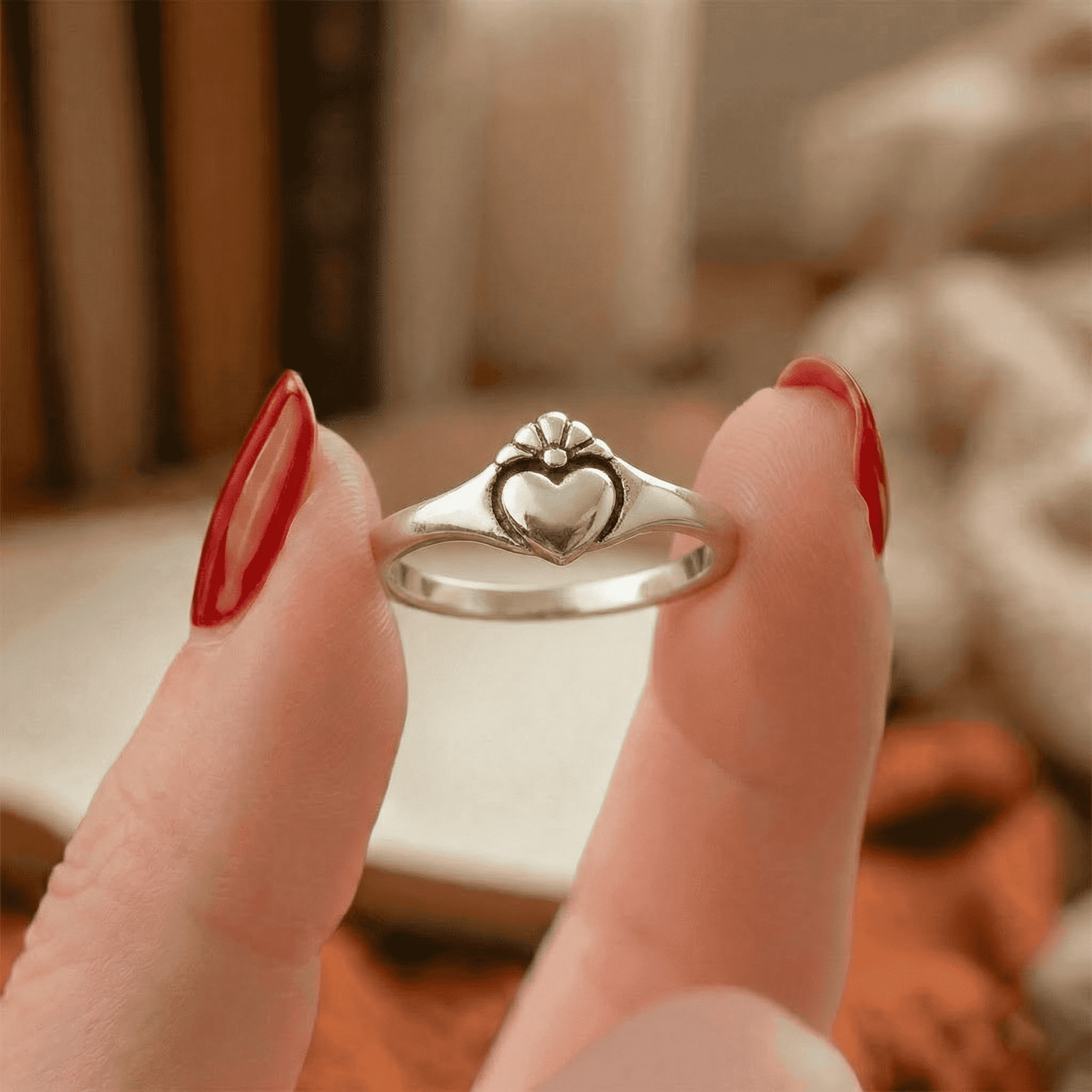 Sim-Claddagh Ring