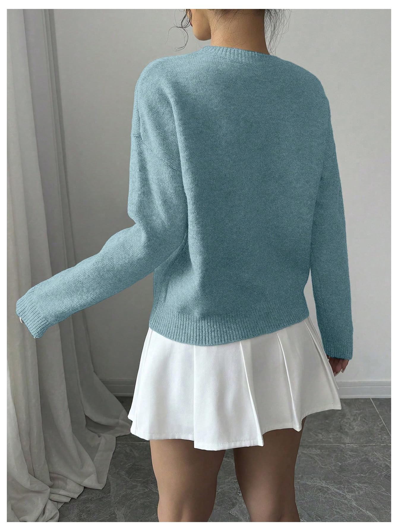 Women's 3D Floral Appliques Crewneck Sweaters Long Sleeve Drop Shoulder Pullovers