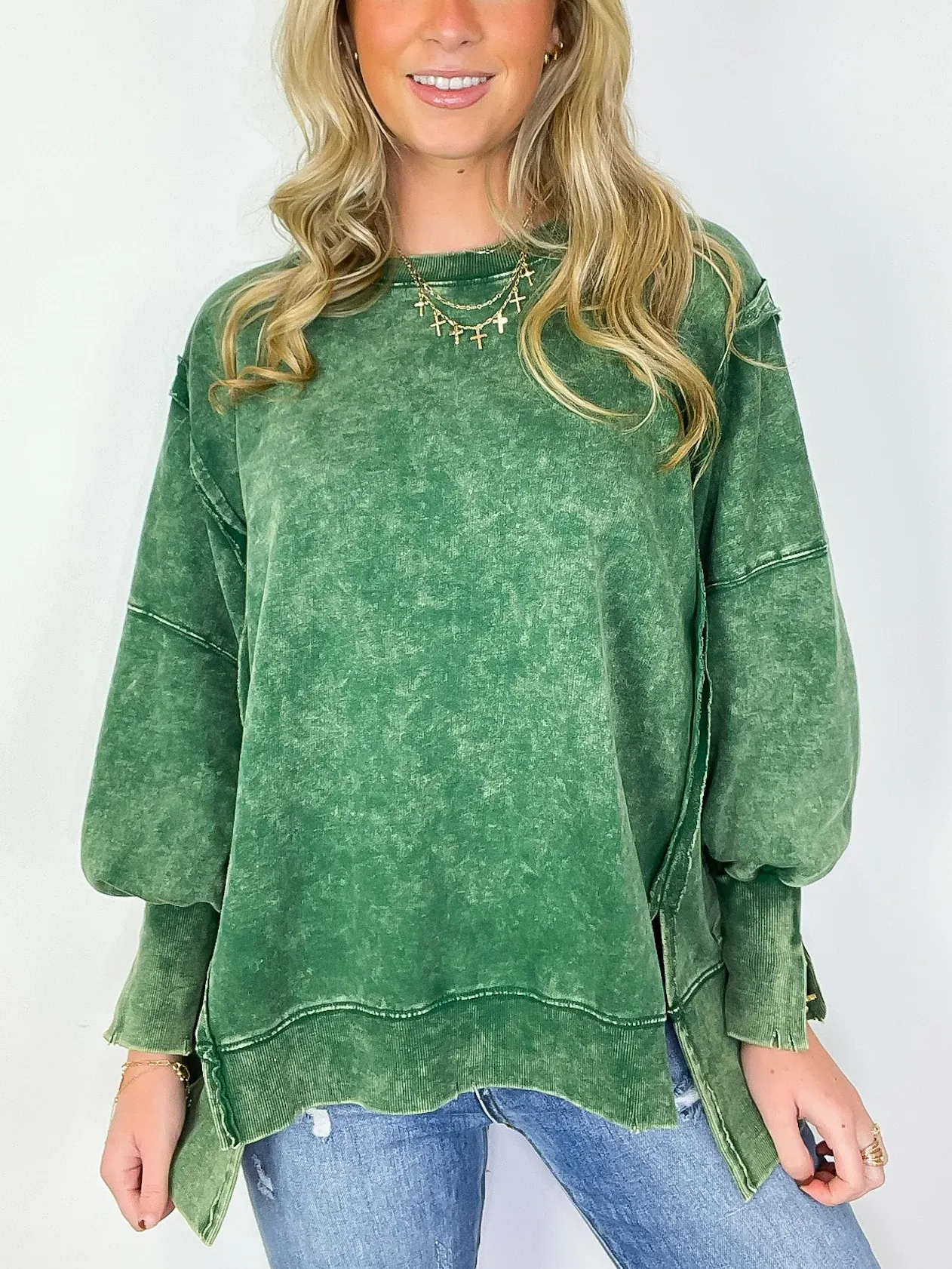 ✨Women's Acid Wash Split Cuff Oversized Crew Pullover (Buy 2 Free Shipping)
