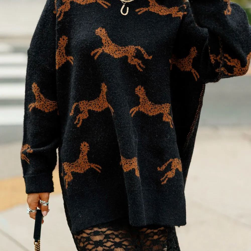 ✨✨✨Vintage-inspired oversized fall sweater with long sleeves and a cool tiger print. This warm knit pullover jumper is perfect for cozying up during chilly days!