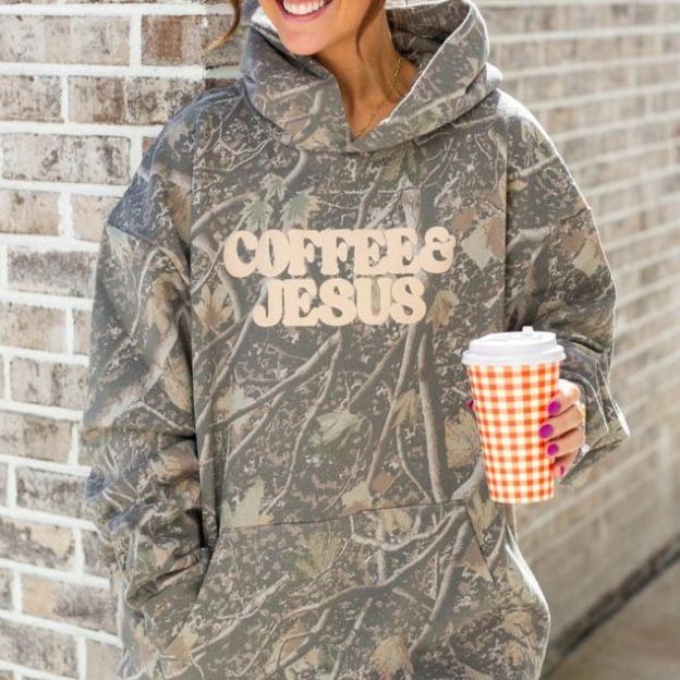 🔥 Hot item of the season — Faynilla 'Mother Nature' Camo Hideaway Hoodie（BUY 2 FREE SHIPPING）