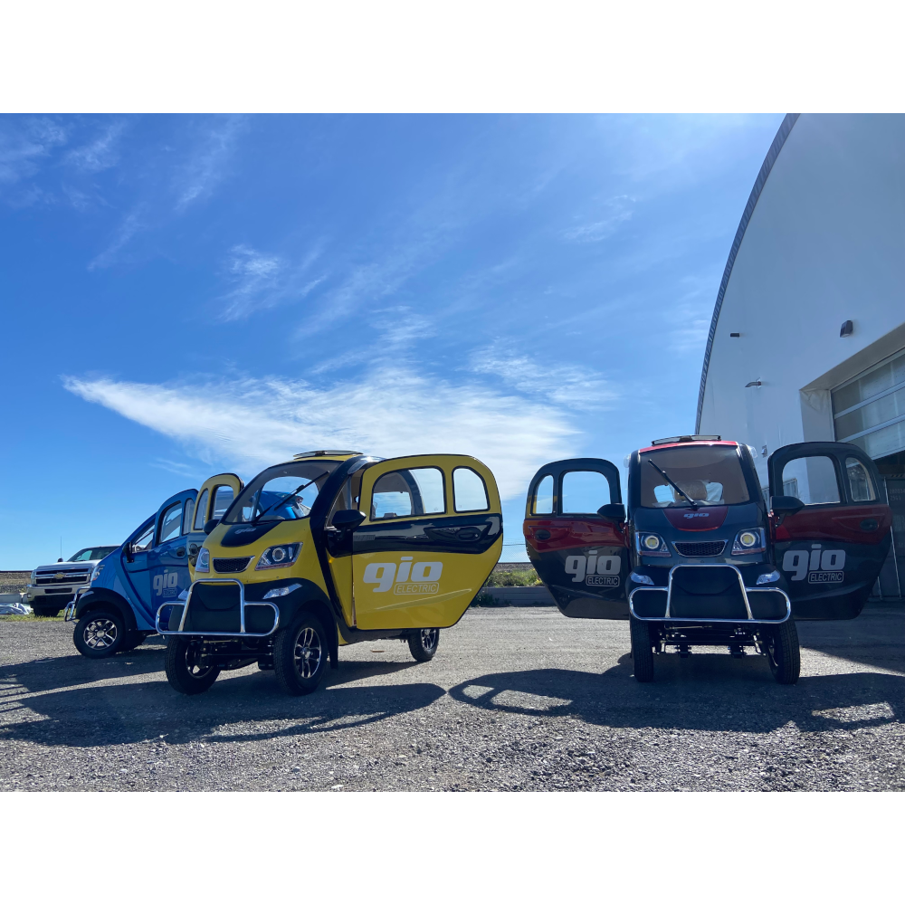 GIO All-Season Enclosed Mobility Scooter - Red - With Winter Heater & Summer Fan