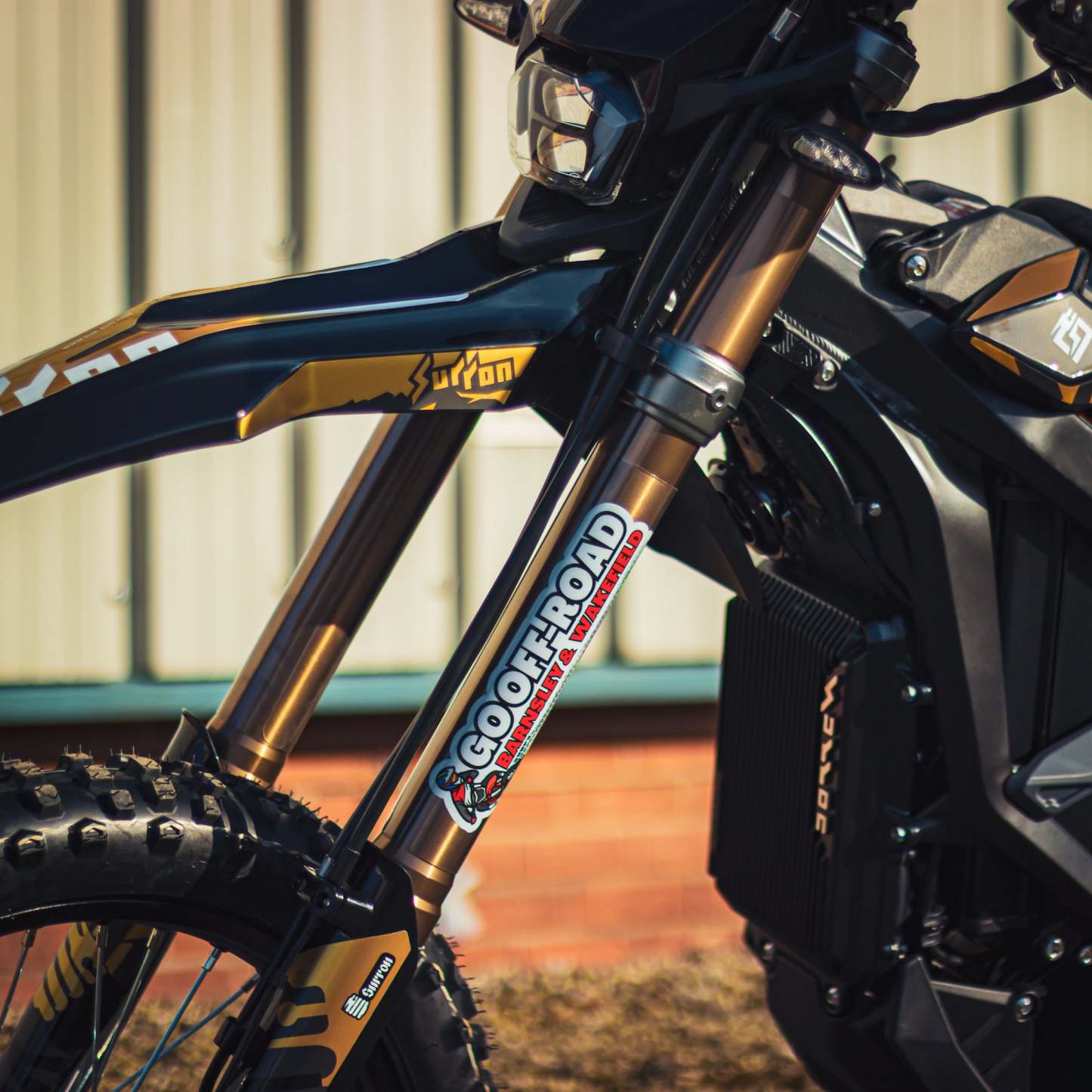 SUR RON ULTRA BEE T 2025 ROAD LEGAL