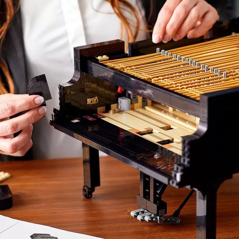 IDEAS GRAND PIANO