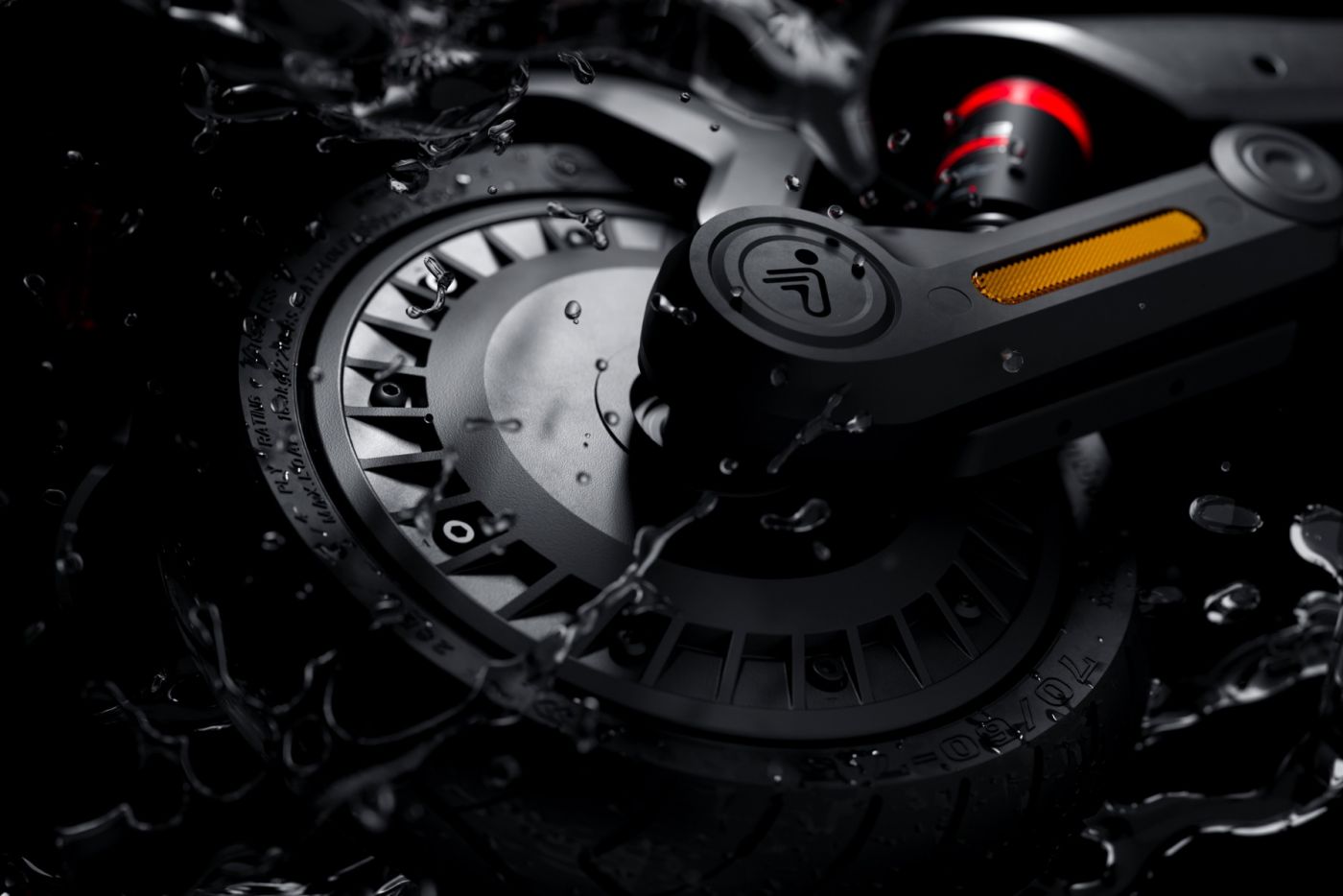 🚀Max G3 Electric Scooter – 80km Long Range, Dual Suspension, 2000W Motor, Smart TFT Display, EU Version