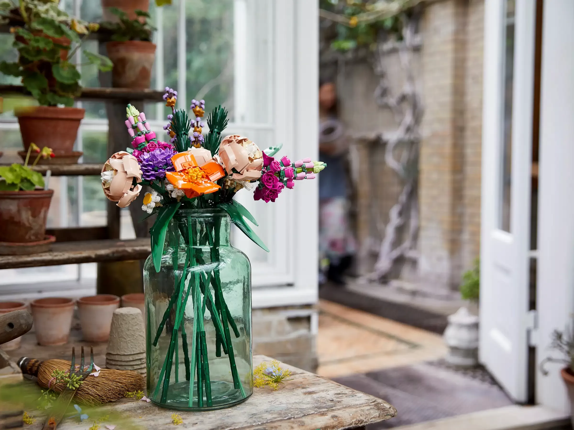 ICONS FLOWER BOUQUET