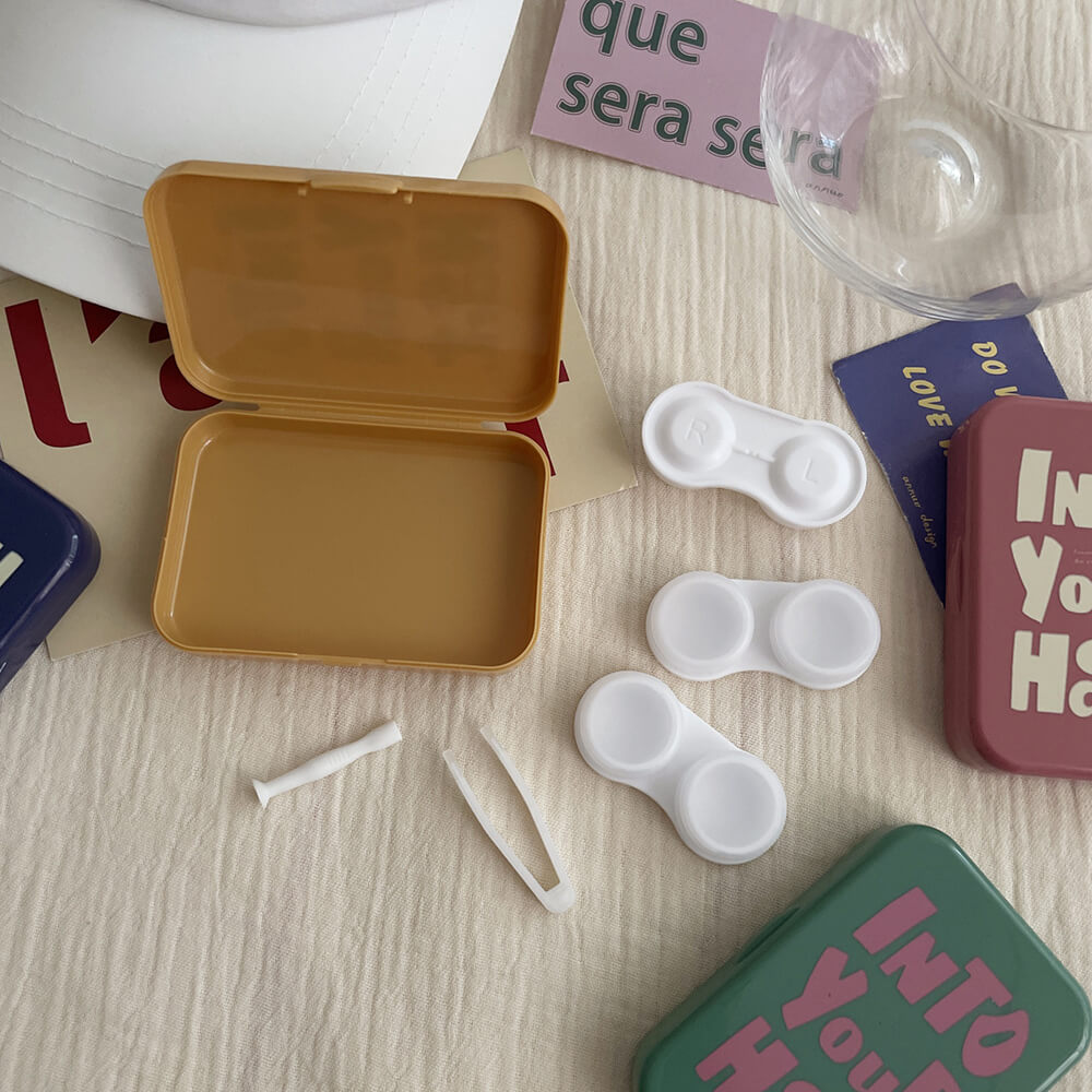 3-Pair Into Your Heart Portable Contact Lens Box