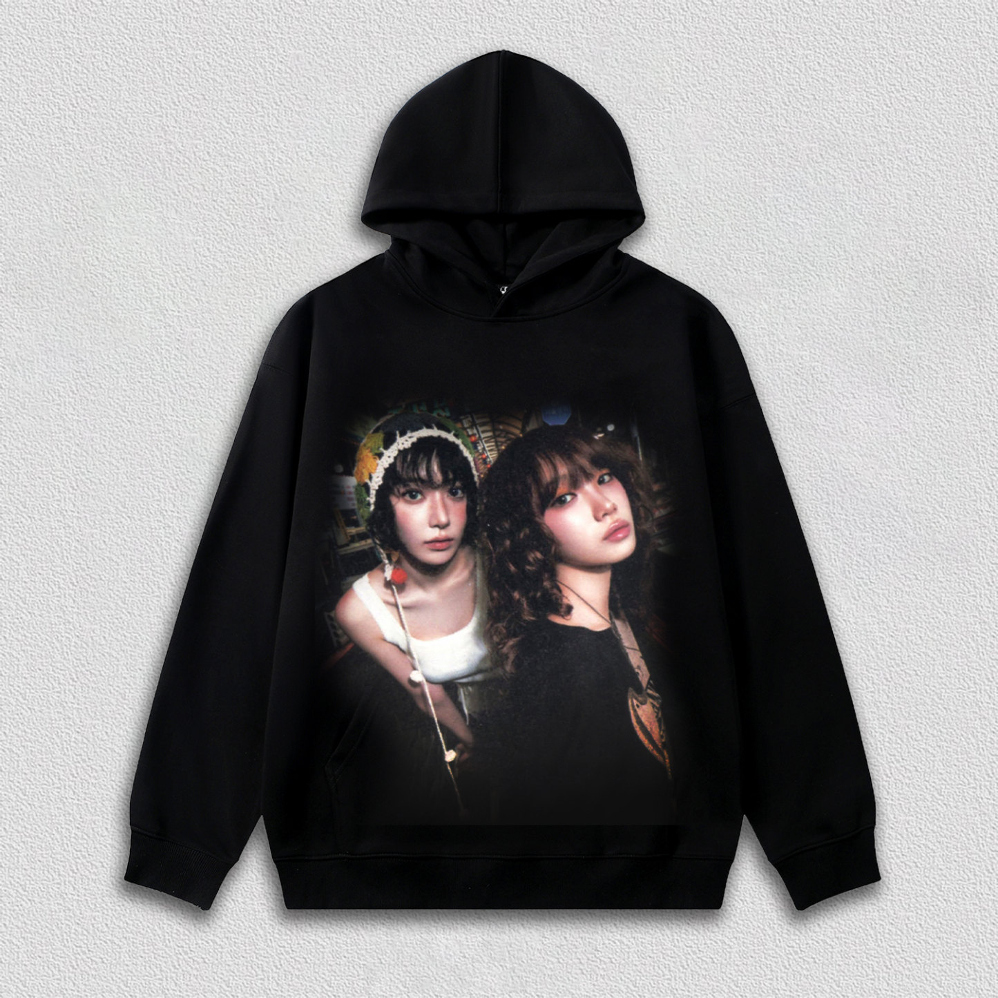 LE SSERAFIM Sakura & Chaewon