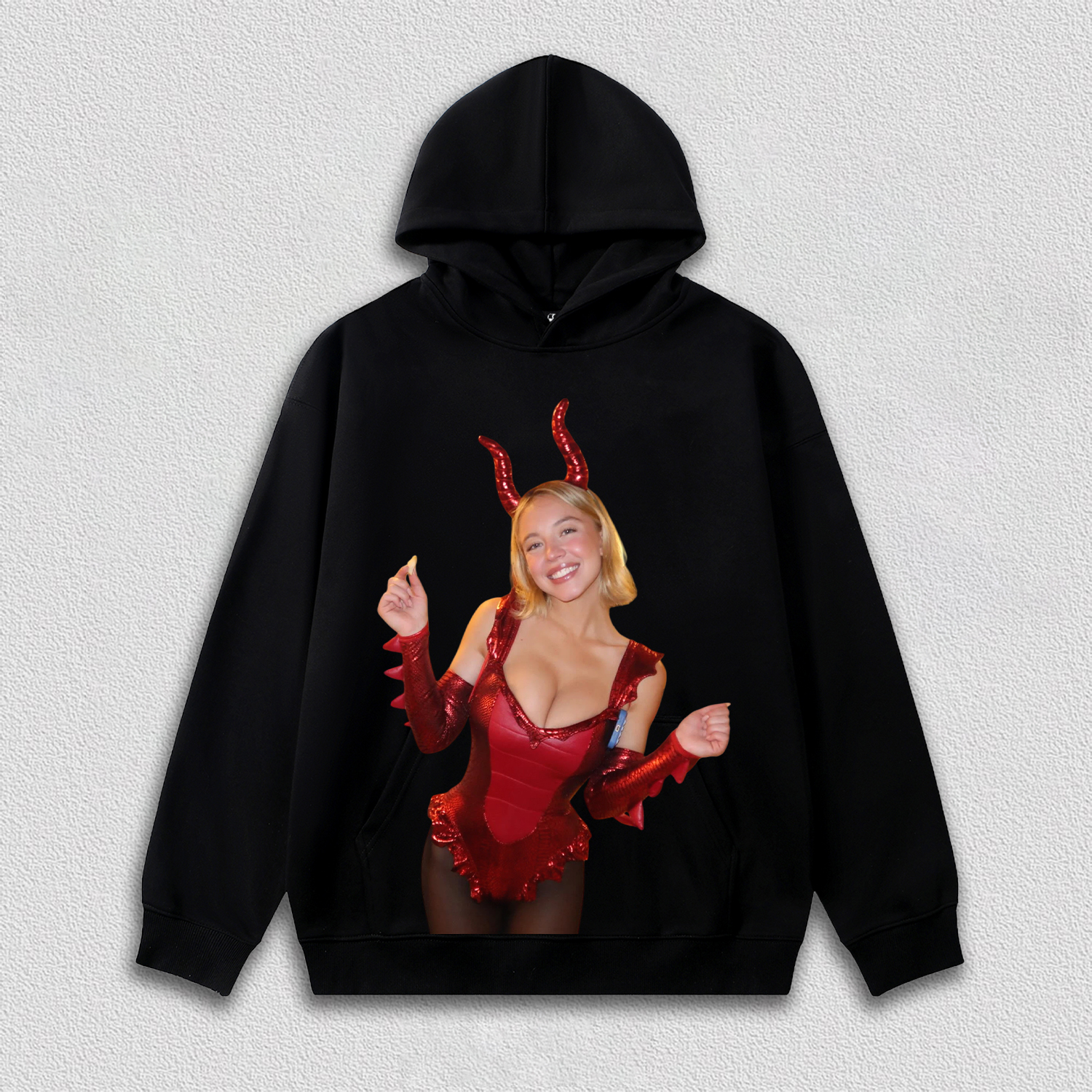 Sydney Sweeney 2025-12-5