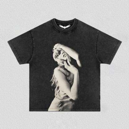 TAYLOR SWIFT TEE 2