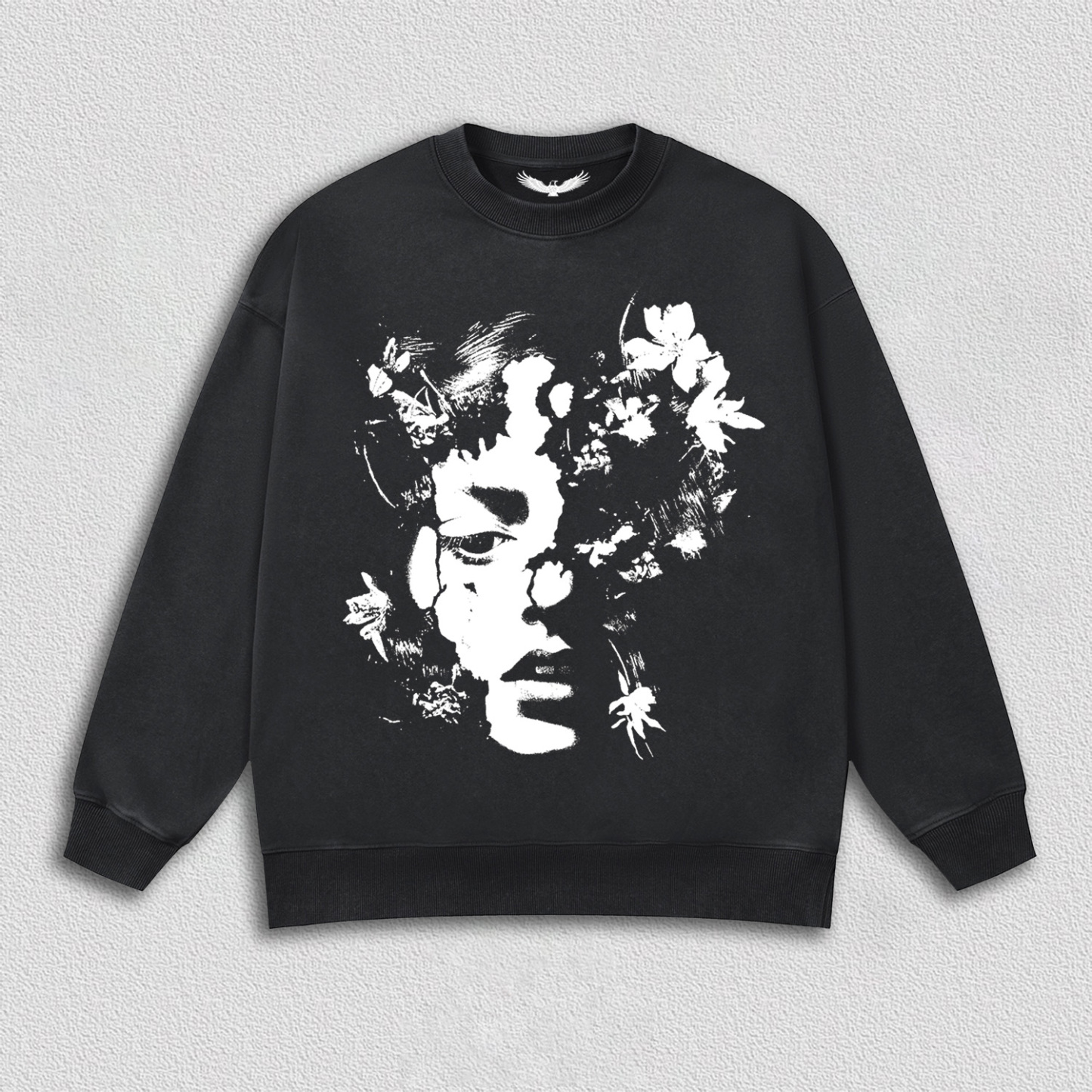 "Dreamy Flower - shadow Face" T-Shirt