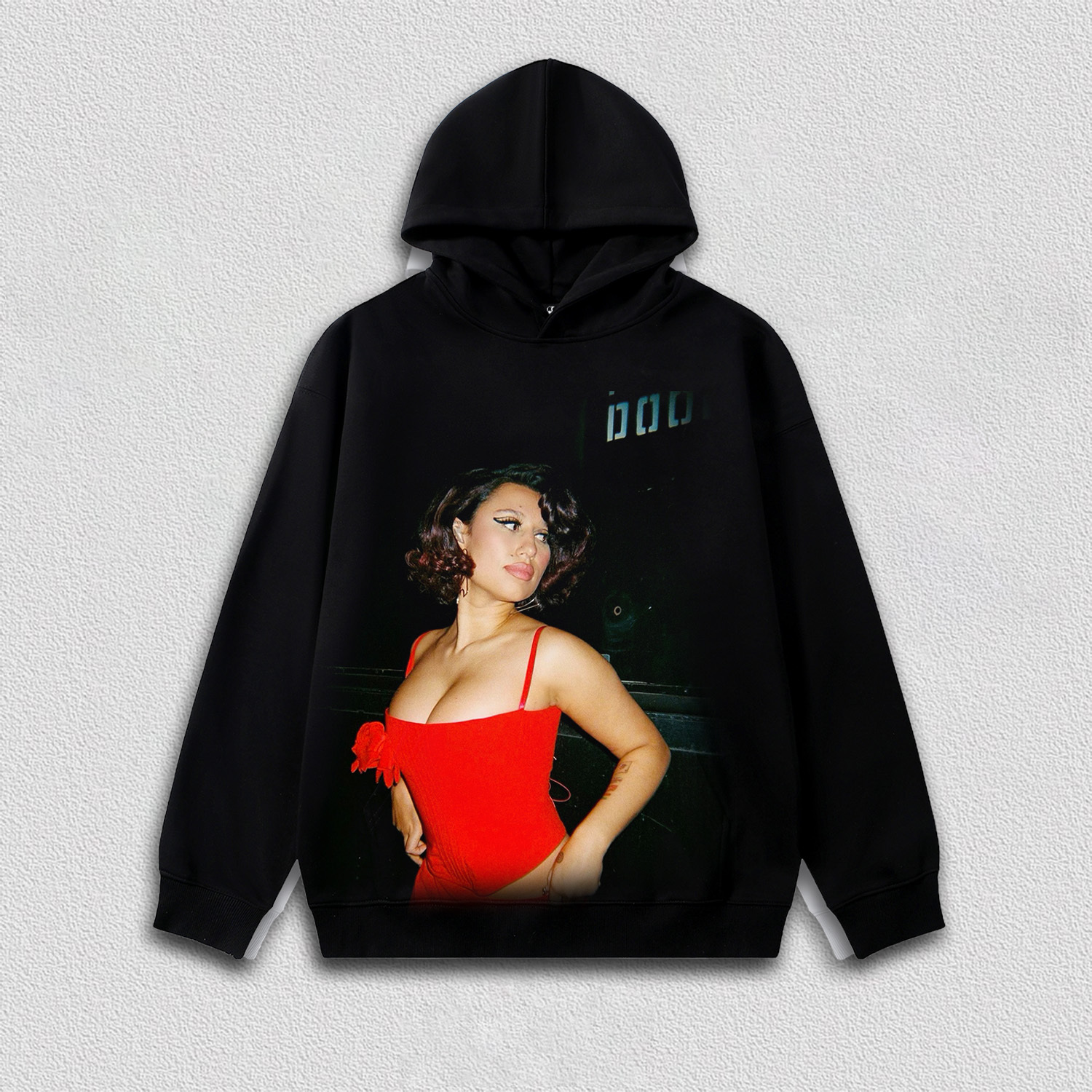 Raye tee