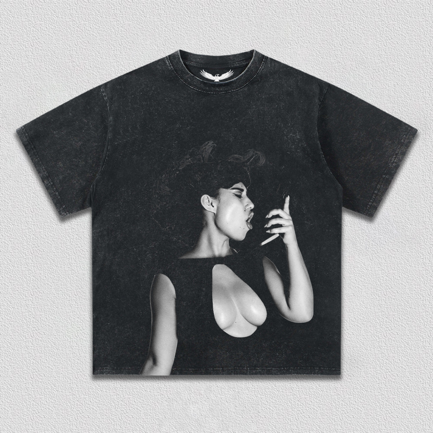 Raye tee