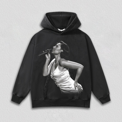 Raye tee
