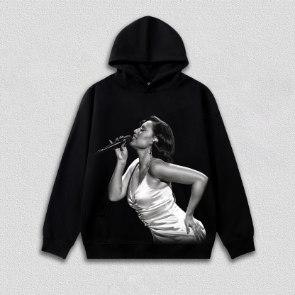 Raye tee