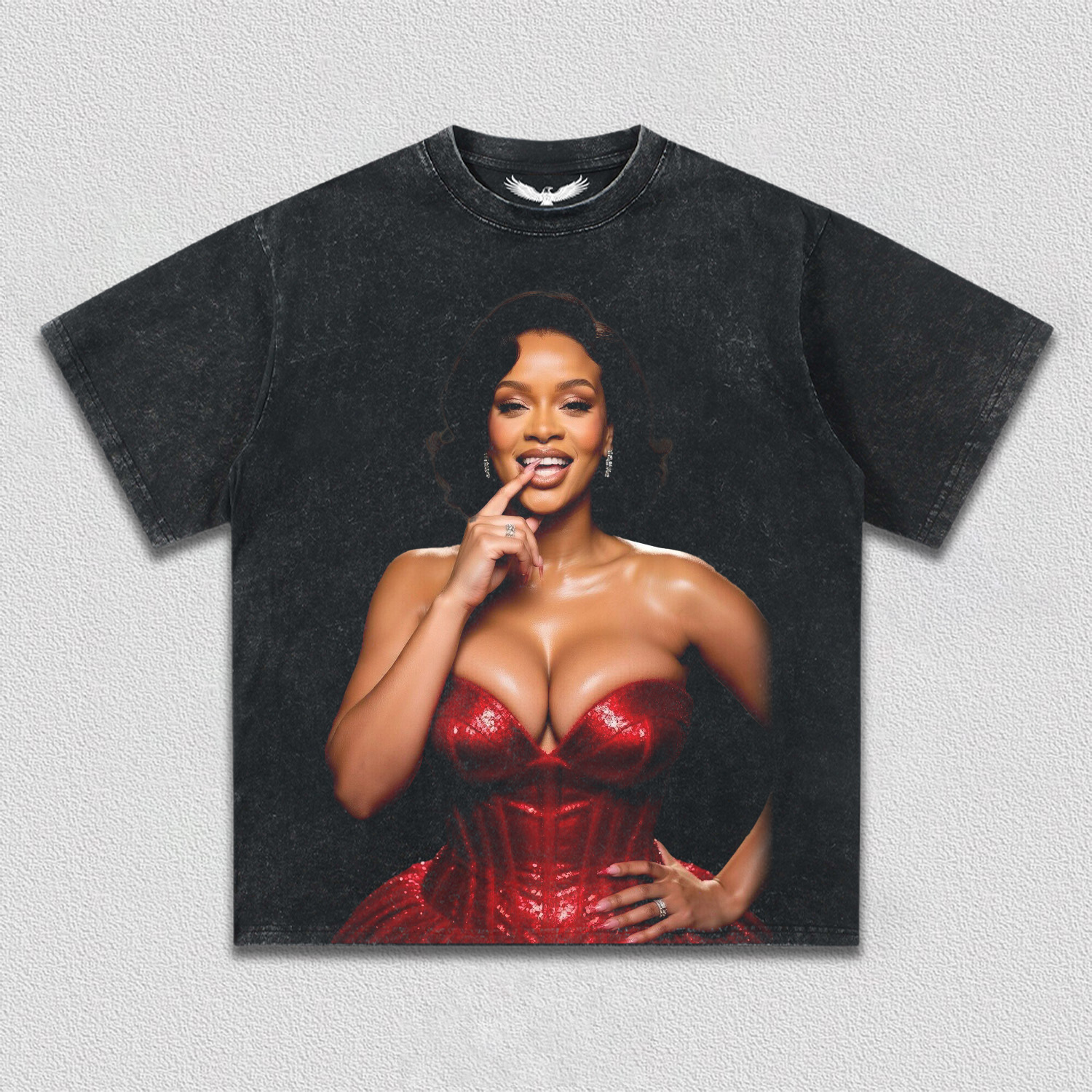 Rihanna V11 TEE