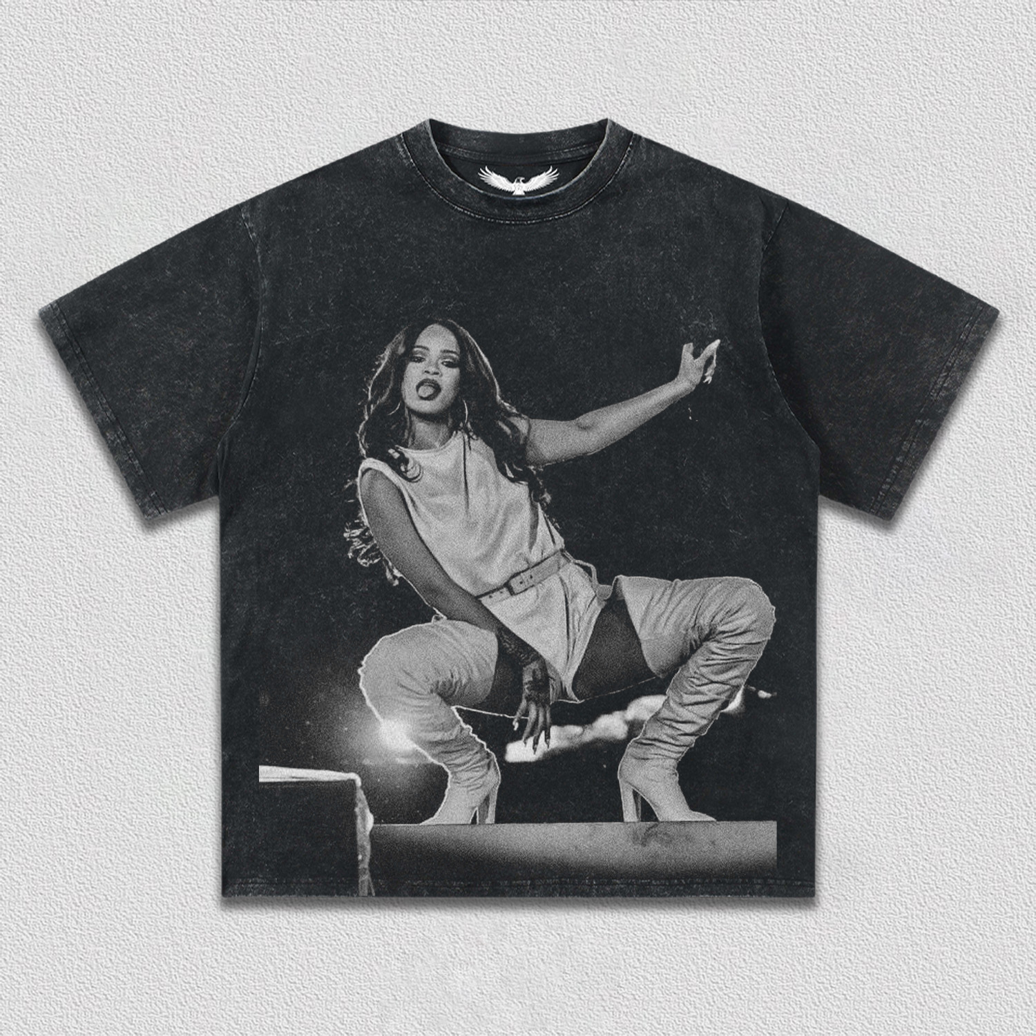 Rihanna V10 TEE