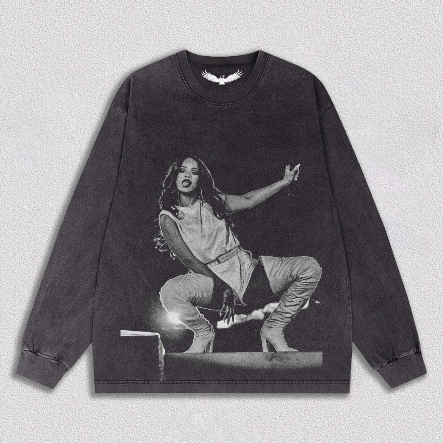 Rihanna V10 TEE