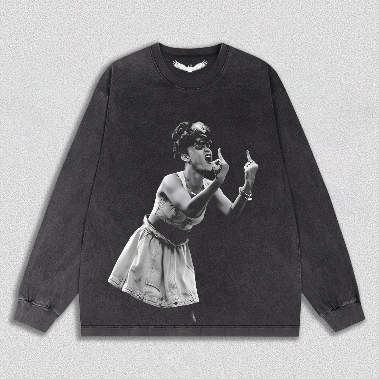 Rihanna V4 TEE