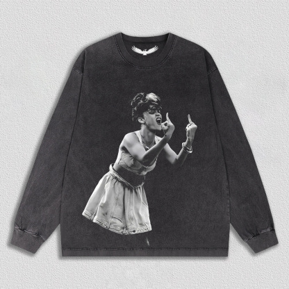 Rihanna V4 TEE