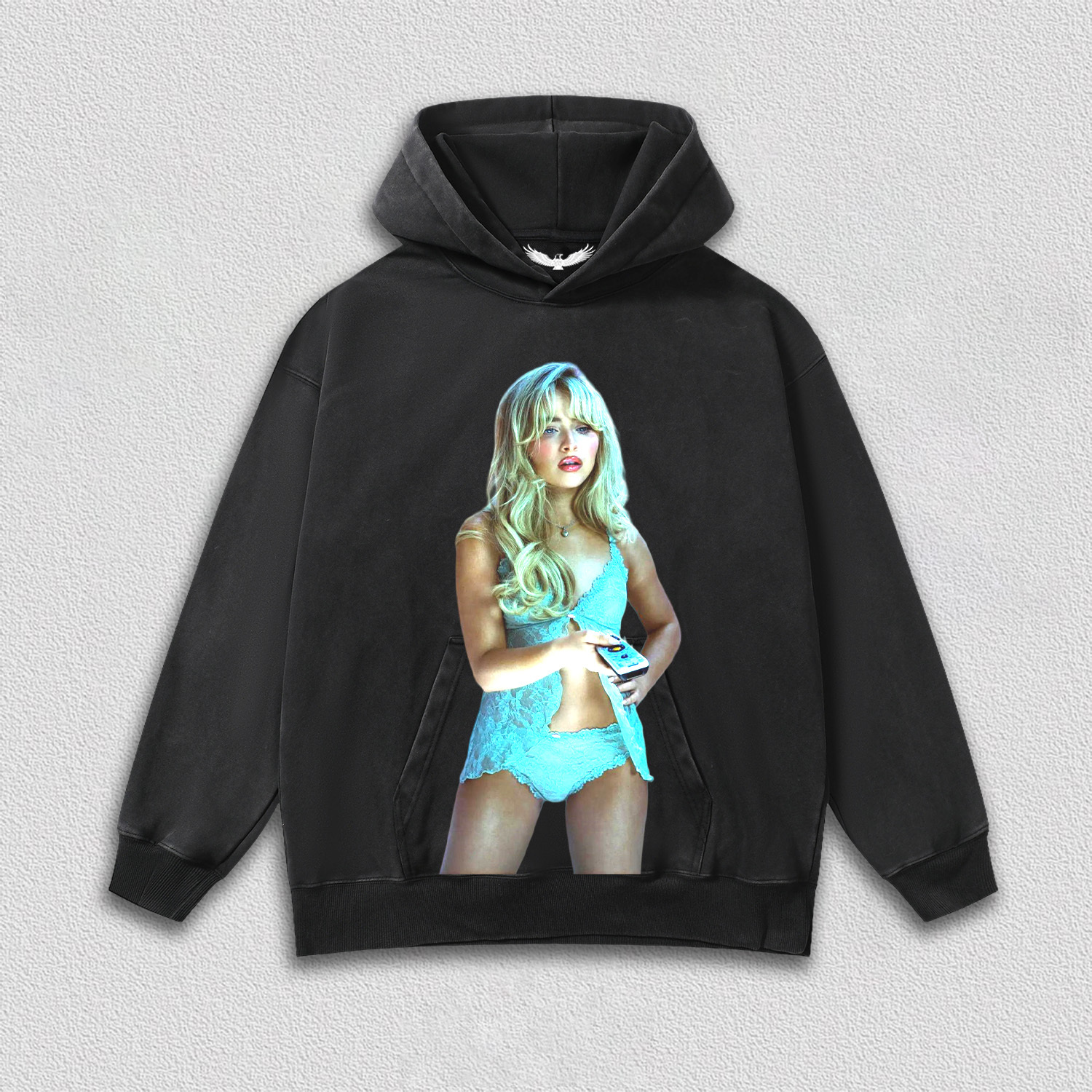 Sabrina Carpenter tee T10