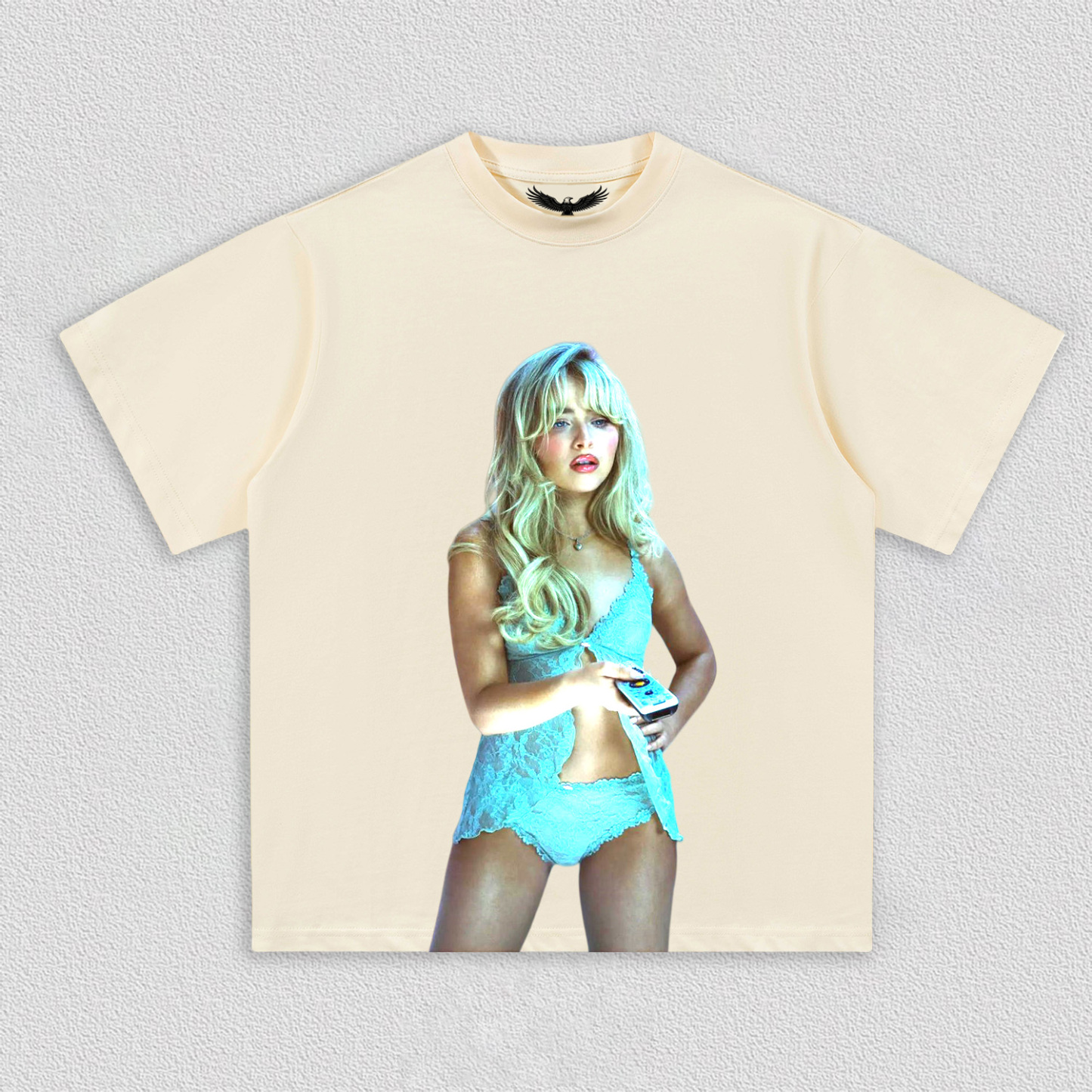 Sabrina Carpenter tee T10