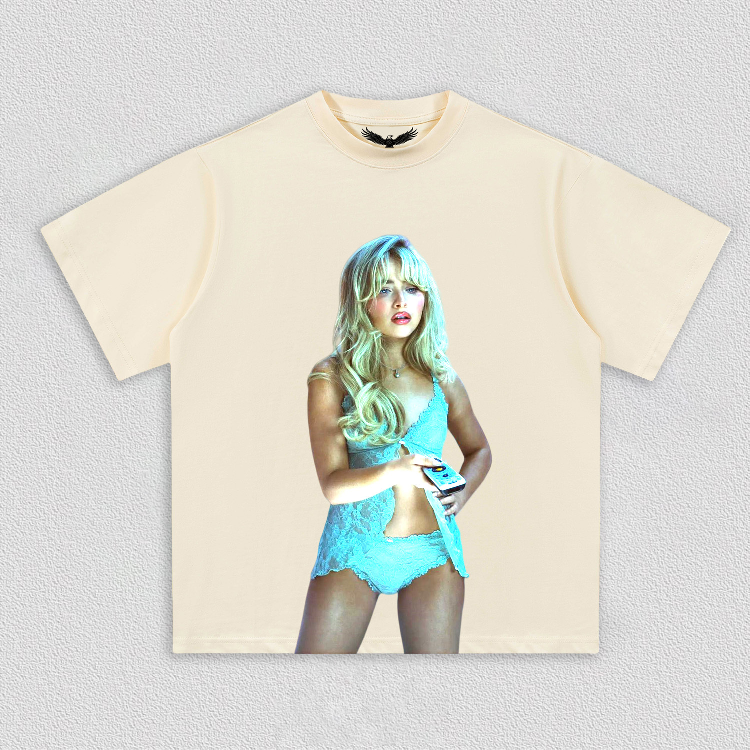 Sabrina Carpenter tee T10