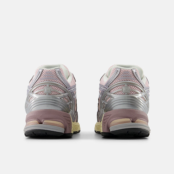 New Balance 1906R
