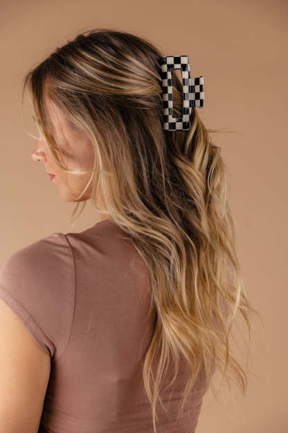 Ozzy Checkered Claw Clip