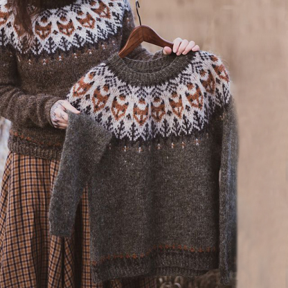 Comodo maglione vintage con carré rotondo e girocollo