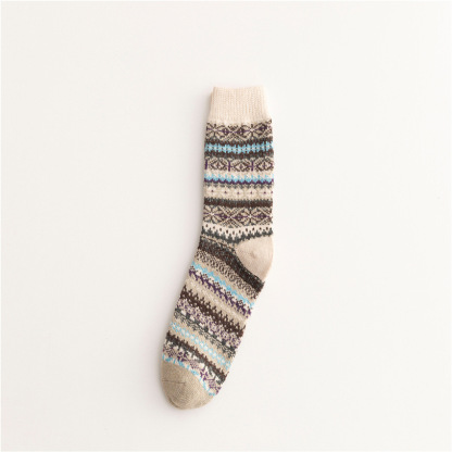 Weiche, warme Retro-Tribal-Farbblocksocken