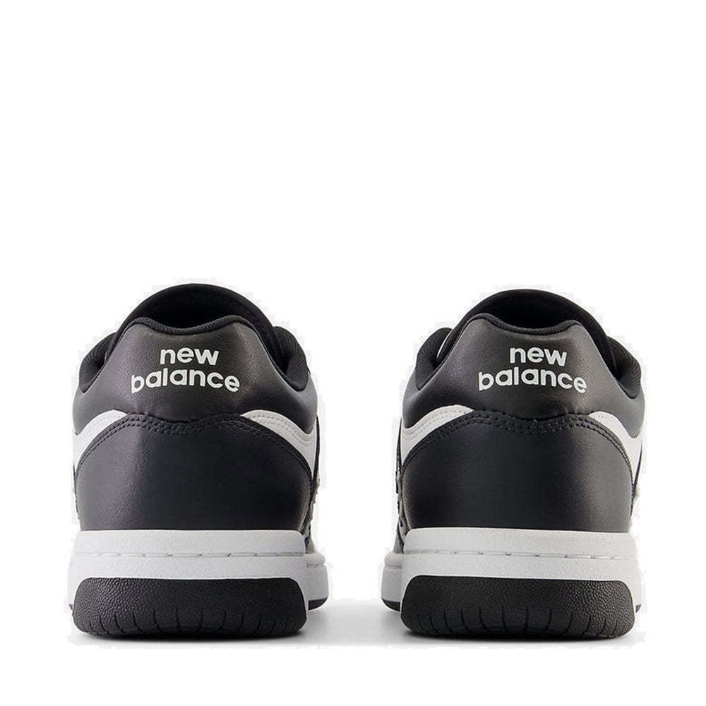 Scarpe Unisex New Balkdjance® Sneakers 480 in Pelle colore Black e White