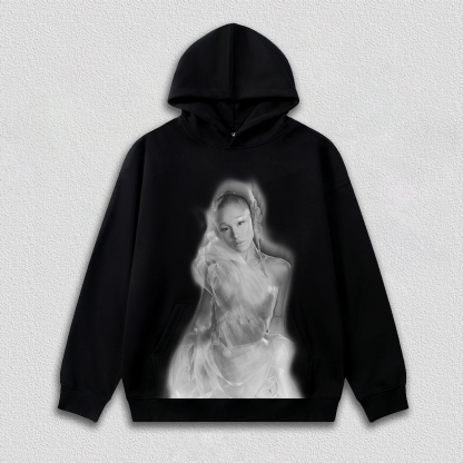 Ariana Grande A2