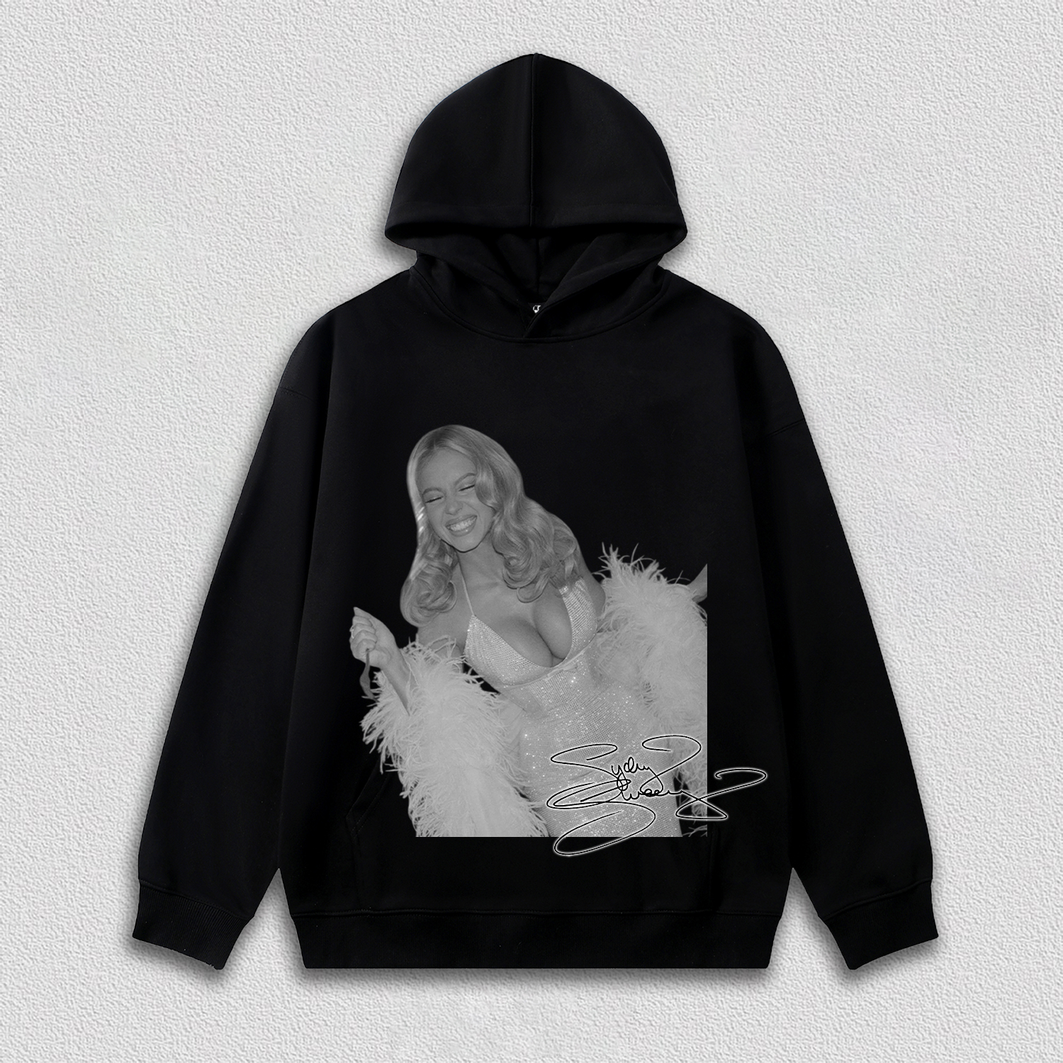 Sydney Sweeney 2025-12-4