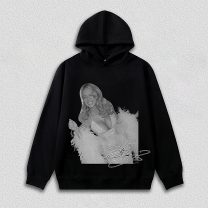 Sydney Sweeney 2025-12-4