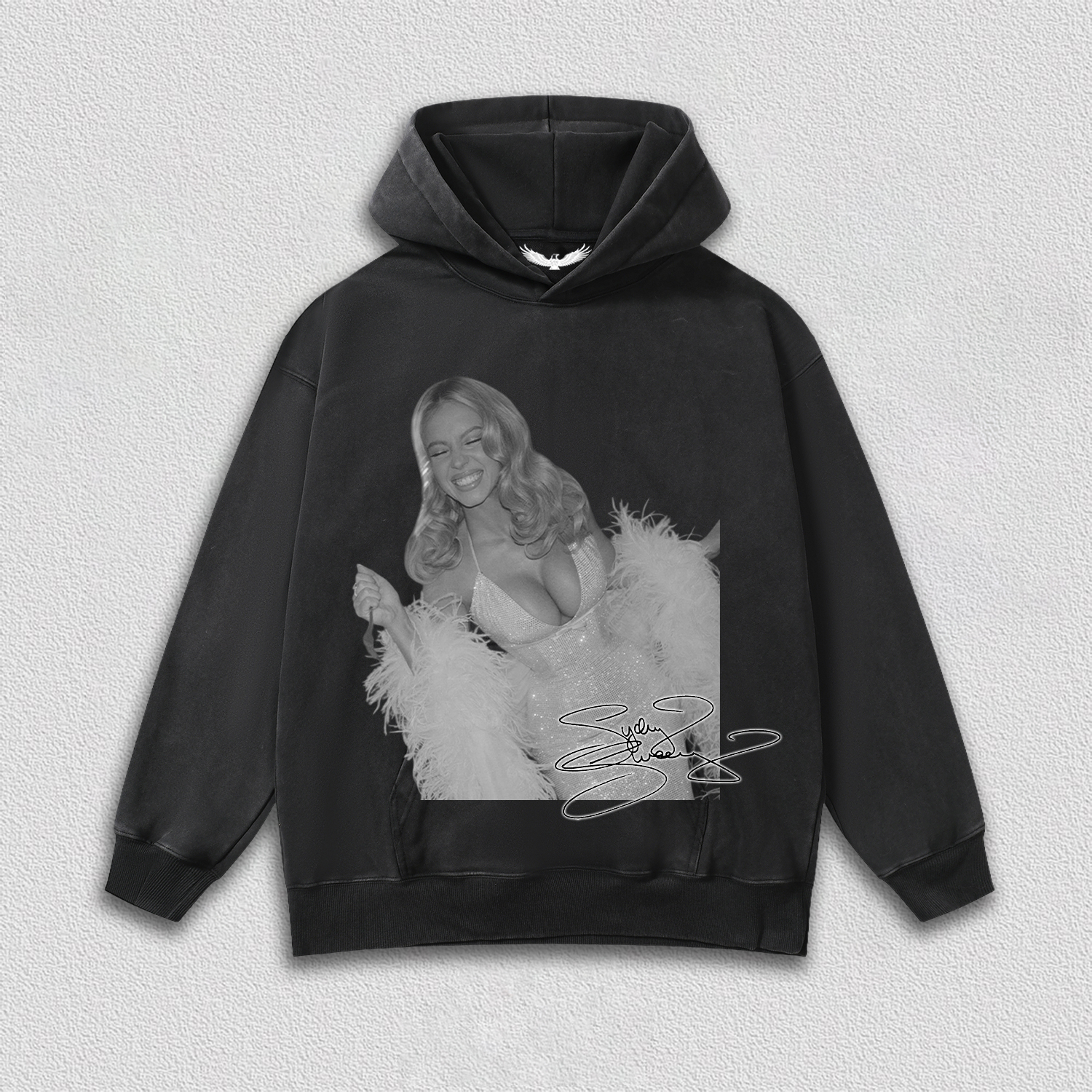 Sydney Sweeney 2025-12-4