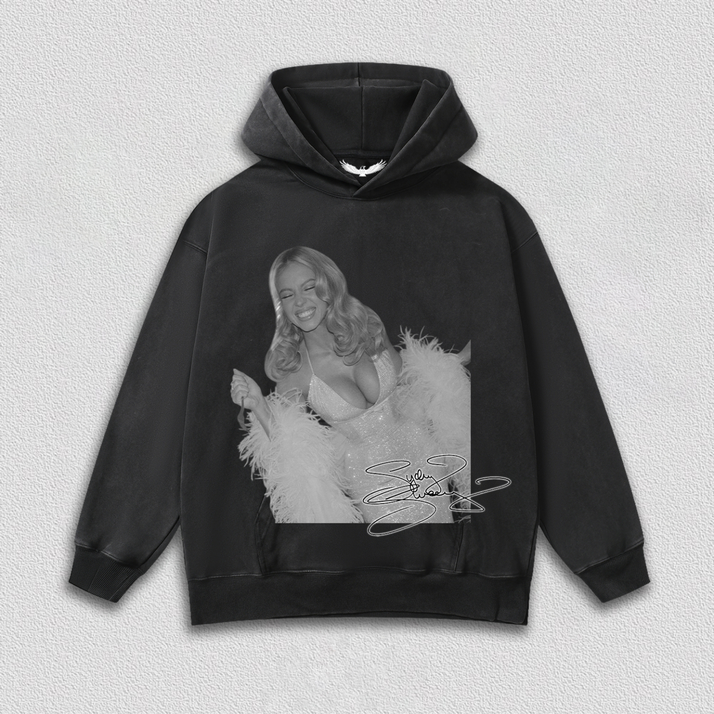 Sydney Sweeney 2025-12-4