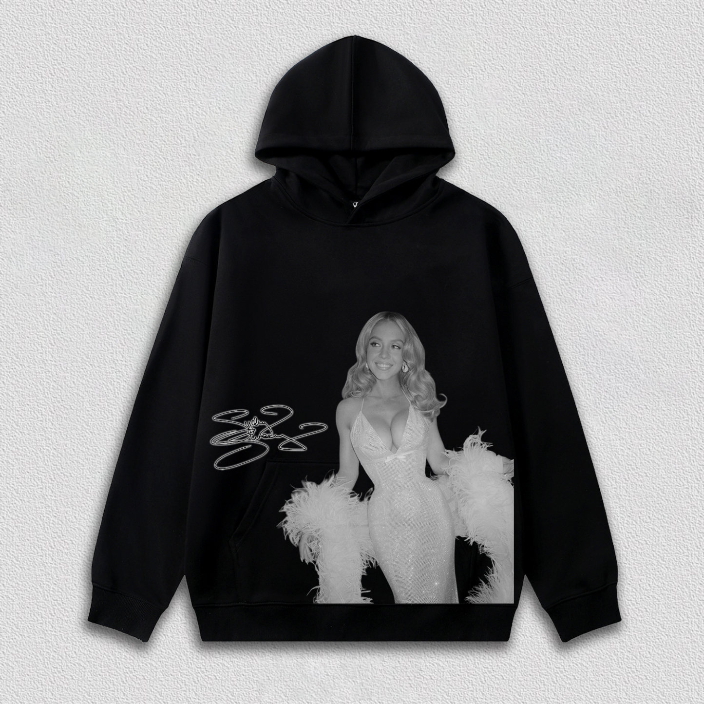 Sydney Sweeney 2025-12-7