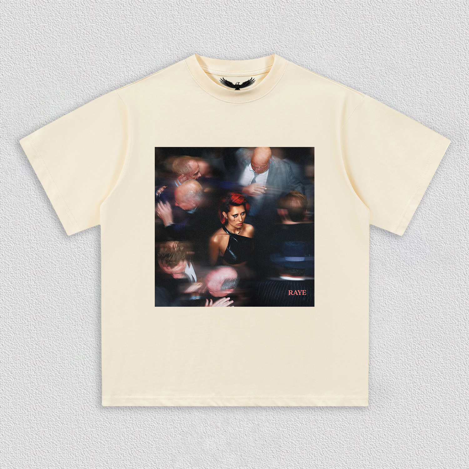 Raye tee